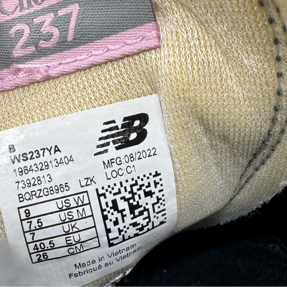 New Balance Women's 237 Lifestyle Running Shoes Grey Pink Suede Size 9 - Picture 15 of 15